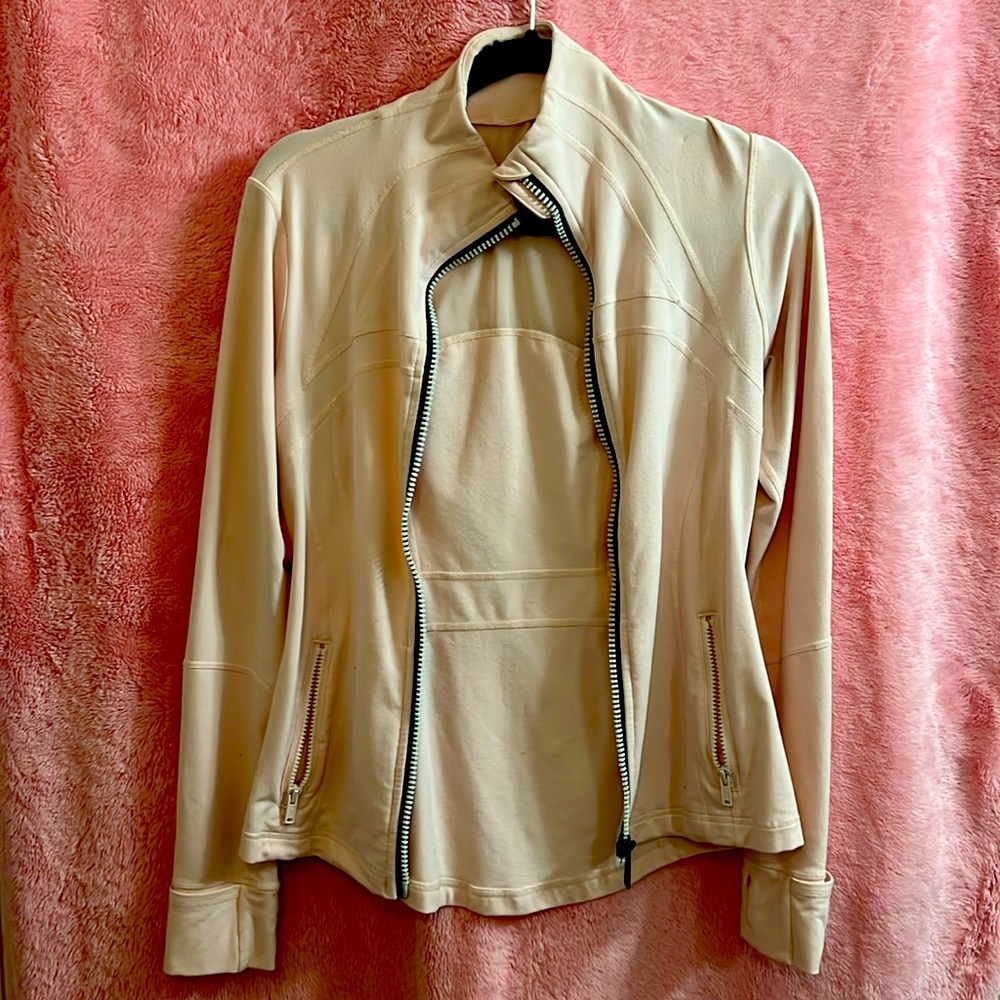 Size 6, gently used, great condition from a smoke free home
